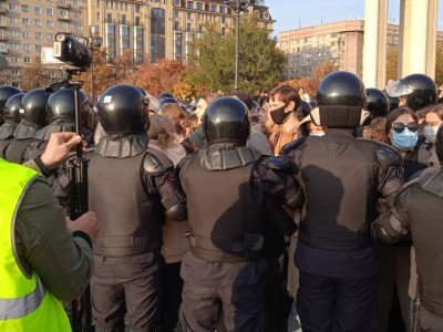 Угрожает ядерными ударами, потому что потерял репутацию даже внутри РФ – Климкин о Путине