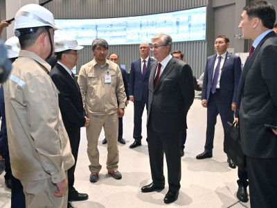 Касым-Жомарт Токаев посетил Шымкентский нефтеперерабатывающий завод