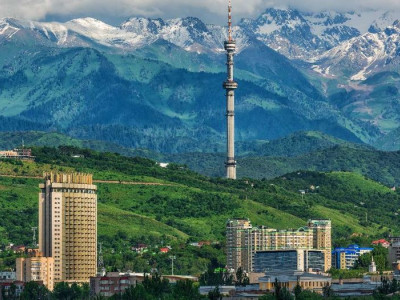 Акимат Алматы готов при необходимости развернуть палаточный городок для россиян