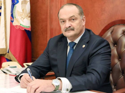 Глава Дагестана обрушился на власти Дербента за рекламу мобилизации и призывы приходить в военкомат