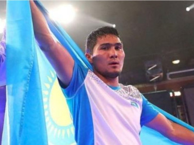 Казахстанский боксер Мейирим Нурсултанов защитил свой чемпионский титул WBO