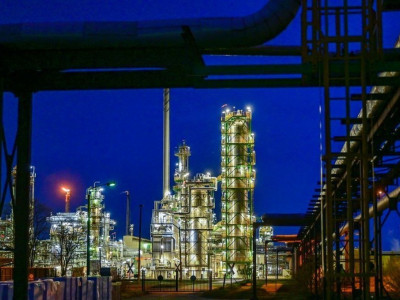 FT: ОПЕК+ планирует существенное сокращение добычи нефти — Financial Times