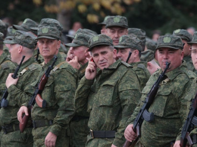 Половина мужчин сбежала из Бурятии, на войну берут дедов: россиянка рассказала о мобилизации в РФ