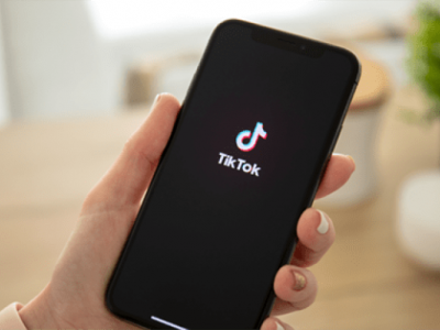 Учителя Казахстана получат новые iPhone за победу в TikTok-конкурсе