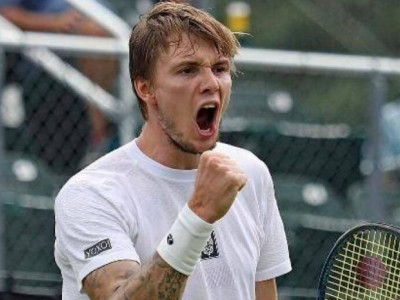 Александр Бублик прошел во второй круг турнира серии ATP 500 в Астане