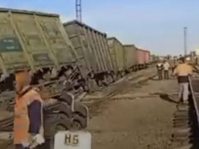 4 вагона сошли с рельсов в Атырауской области