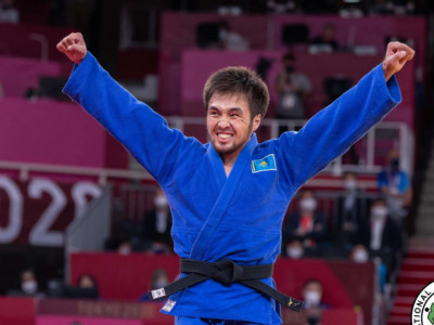 Елдос Сметов прошел в 1/4 финала чемпионата мира по дзюдо