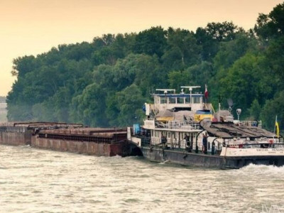 Вместо Хабаровска и Иваново - Мариуполь и Геническ. Шесть судов Дунайского пароходства получат новые имена