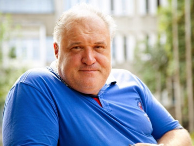 Сгущаются тучи из-за подозрения в коллаборационизме: политолог объяснил инициативу Яценко оставить нардепов на минималке