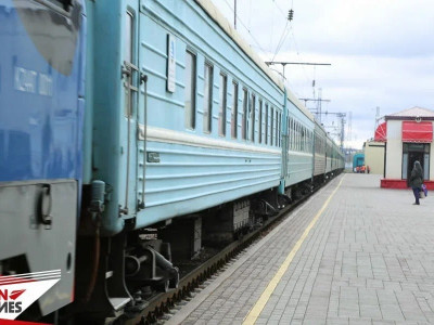 Десять поездов застряли в пути в Жамбылской области