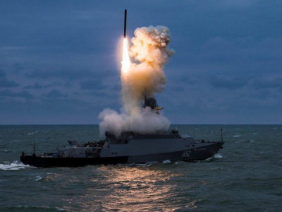 Россия готовит очередную атаку на Украину Для этого в море вывели 8 калибров