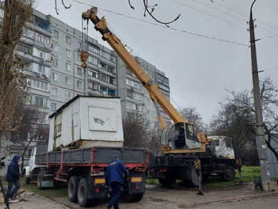 У Запоріжжі продовжують зносити незаконні кіоски