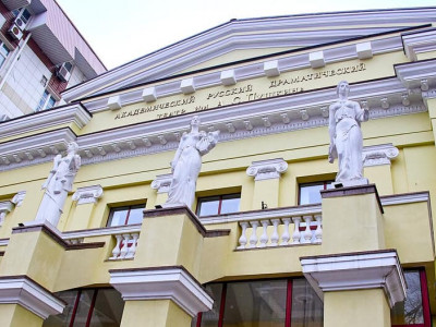 Депутаты Харьковского облсовета снова провалили голосование за переименование театра Пушкина