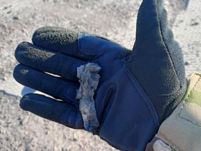 За сутки под обстрелы попали жилые дома, завод и детсад