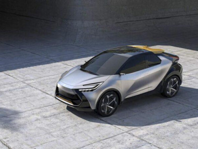 Toyota показала, яким буде кросовер C-HR нового покоління