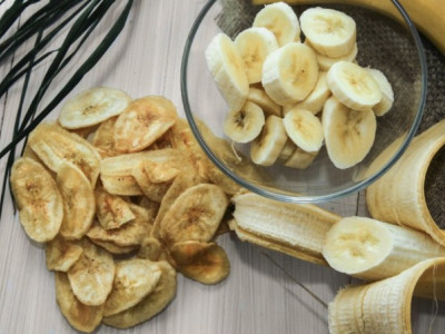 Лікар назвав три небезпечні продукти, через які кров стає густішою