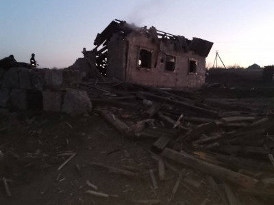 В Запорожье вражеская ракета попала в жилой дом, под завалами погибла женщина (Фото)