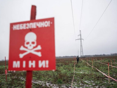 Швейцарія дала дозвіл на відправку в Україну зброї та обладнання для розмінування