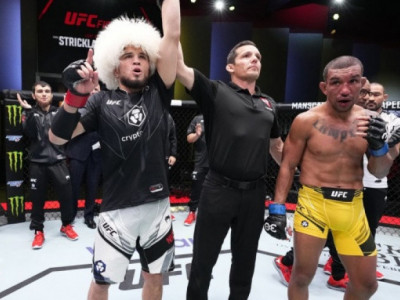 Умар Нурмагомедов умоляет бойцов UFC согласиться на поединок