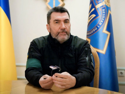 Данилов заинтриговал видео с истребителями F-16