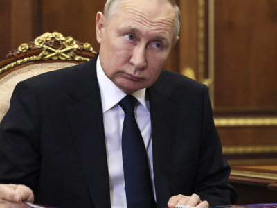 Поднимет ли Путин белый флаг: Пономарев о возможности переговоров Кремля с Западом