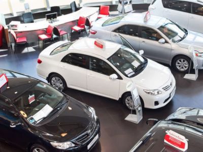 Россиянам больше не продают новые авто в Казахстане
