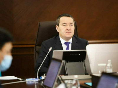 Смаилов раскритиковал акимов, которые пытаются выдать рост инвестиций в 1-2% за достижение