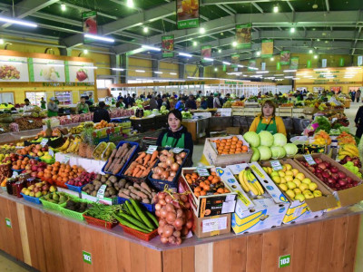 На двух рынках Алматы завышали цены продукты – Минторговли