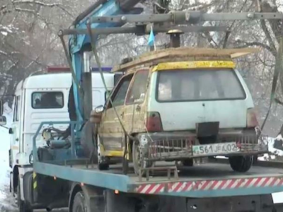 Авто на дровах разъезжало по улицам в Алматы