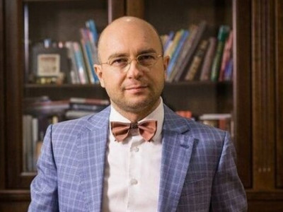 Шабунин: после назначения Лиева главным по закупкам оружия Резников должен пойти