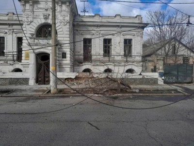 Російські окупанти обстріляли шаховий клуб у Херсоні