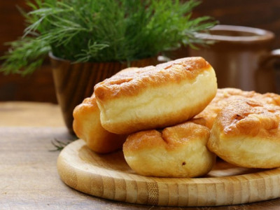 Вкусно и просто. Рецепт дрожжевых пирожков с куриной печенкой