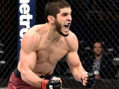 Махачев назвал сильные стороны Волкановски перед титульным боем UFC