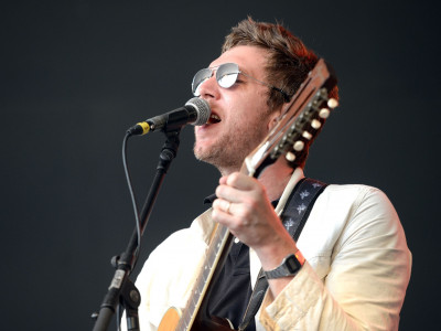 Гамильтон Лейтхаузер из The Walkmen отправил прах незнакомца по почте — Fil