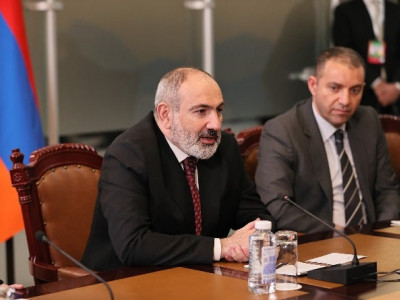 Пашинян заявил Мишустину о проблемах с безопасностью: Лачинский коридор не находится под контролем российских миротворцев (ВИДЕО)