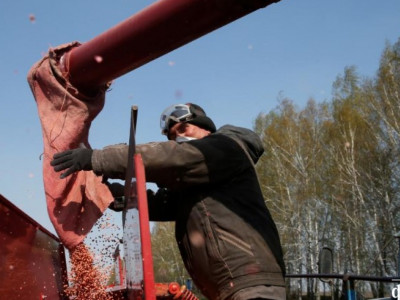 Украина просит Европу помочь с весенней посевной