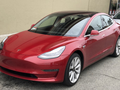 Електрокар Tesla Model 3 потрапив до рейтингу найпопулярніших середньорозмірних автомобілів у світі