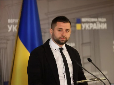 Не дать взяточникам и платившим им достичь целей. Арахамия призвал пересмотреть решения военно-врачебной комиссии ВСУ за последние полгода