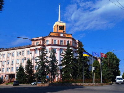 Приватбанк ищет $1 млрд Коломойского от продажи акций КЖРК российскому бизнесмену