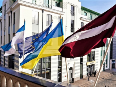 Латвия может пожертвовать Украине конфискованные автомобили
