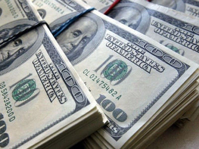 В России отменили обязательную продажу валютной выручки экспортёрами: что это означает