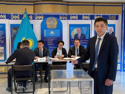 Открылись избирательные участки в Каире и Претории — Financial Times