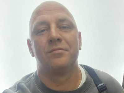 Спущенные штаны на сцене в Москве, дуэт с путинисткой Бузовой и другие зашквары рэпера Потапа