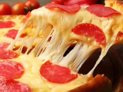 Быстро и очень вкусно. Самый простой рецепт пиццы на лаваше