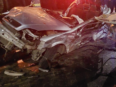 От автомобиля почти ничего не осталось: в аварии в Армении погибли два человека, один – в крайне тяжелом состоянии (ФОТО)