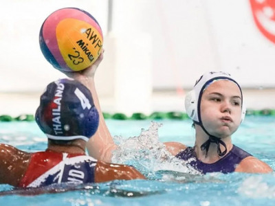 Женская сборная Казахстана одержала вторую победу на чемпионате Азии по водному поло