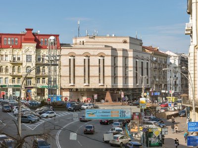 В Киеве дерусифицировали улицу и площадь Льва Толстого и три магистрали на левом берегу