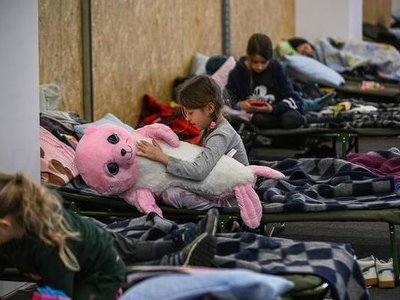 Били палками: у Зеленского рассказали, как россияне издевались над похищенными детьми