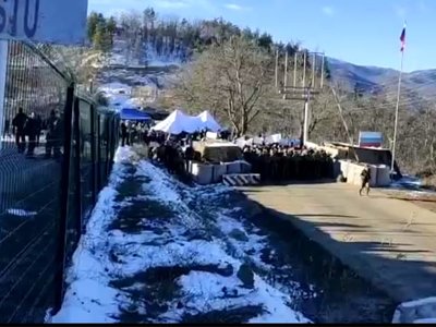 Мирзоян указал на необходимость давления международного сообщества на Азербайджан для деблокады Лачинского коридора