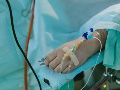 ВОЗ сообщила о снижении смертности от COVID-19 в мире